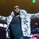 Illustration for article titled R.Kelly performance canceled after protests surrounding those cult allegationsem/em